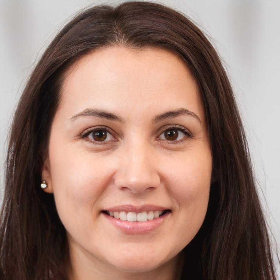 Portrait de Célestine Moreau, experte en apprentissage automatique financier